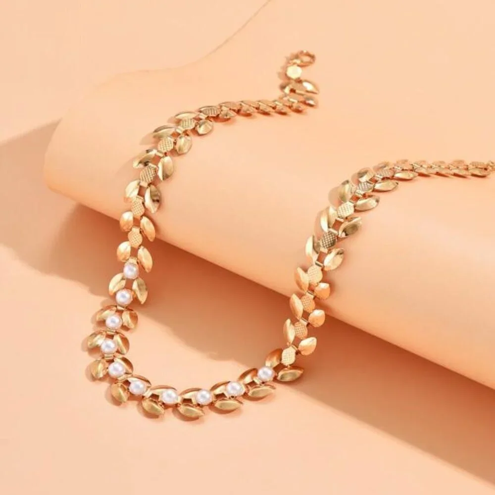 18K Gold Filled Laurel Leaf Pearl Necklace